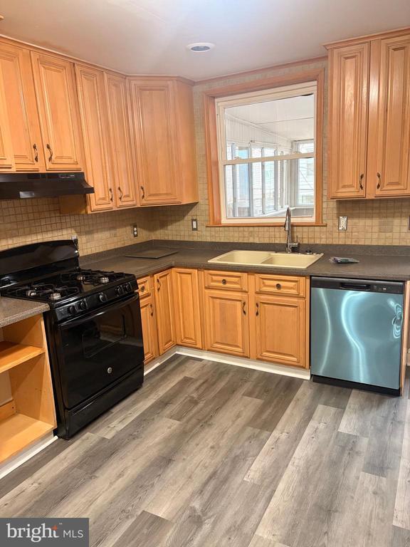 Building Photo - 2515 Christian St