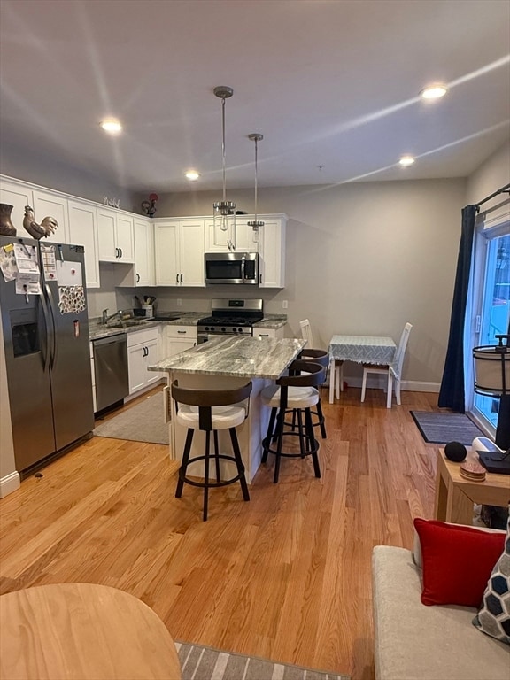 Building Photo - 10 Dora Dr