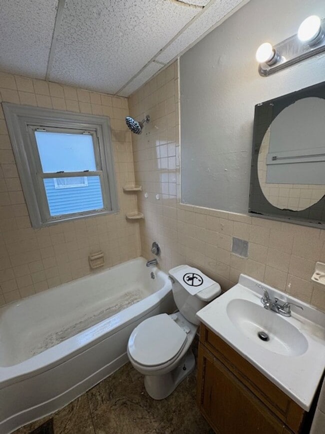 Building Photo - 4003 Reed St