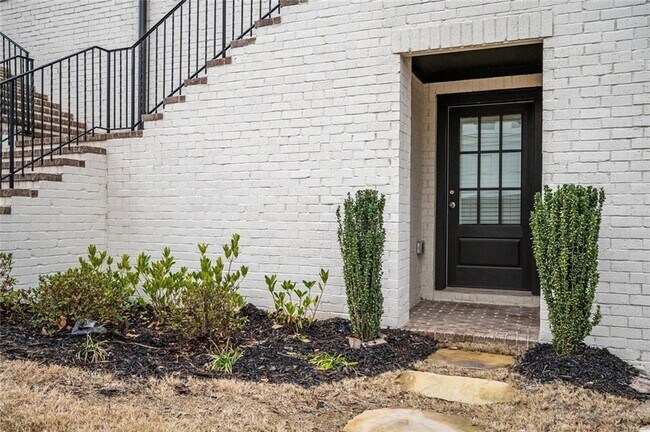 Building Photo - 6655 Sterling Dr