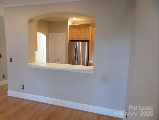 Building Photo - 6227 Park S Dr