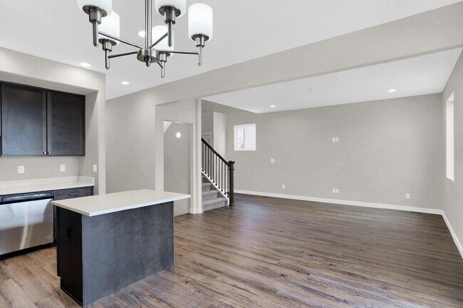 Building Photo - 3798 Venice Grove