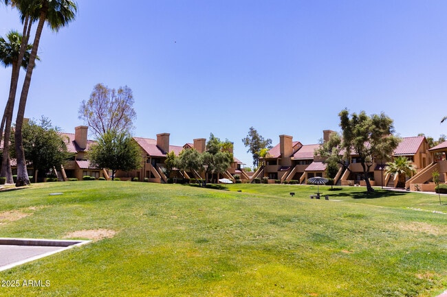Building Photo - 4901 S Calle Los Cerros Dr
