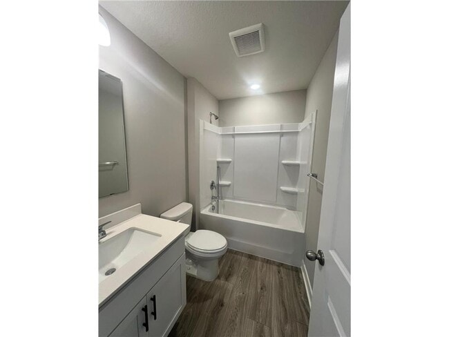 Building Photo - 17373 Dulles Ln