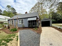 Building Photo - 3BR Normaltown Charmer