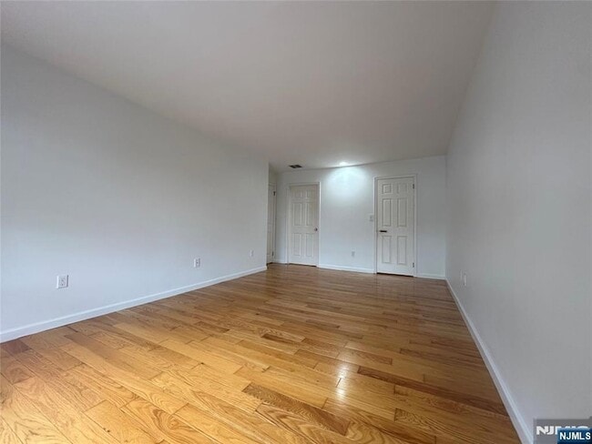 Building Photo - 38 Garden Pl