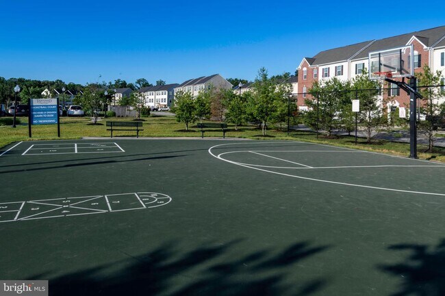 Building Photo - 7672 Timbercross Ln