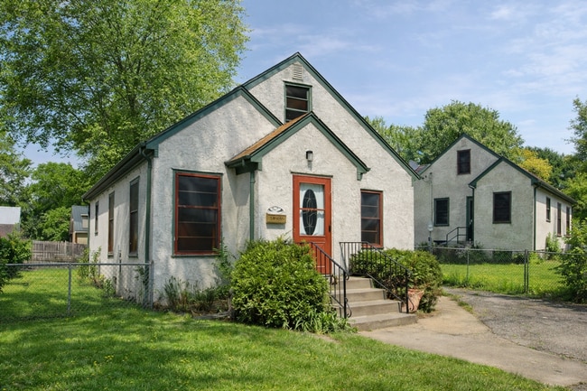 Building Photo - Beautiful 3-bedroom, 2-bath home in Robbinsdale!