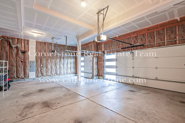 Building Photo - 9732 Marble Cyn Wy