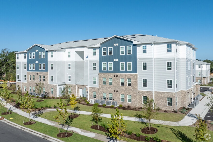 Building Photo - Starway Village