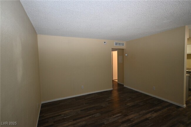 Building Photo - 2508 N McCarran St