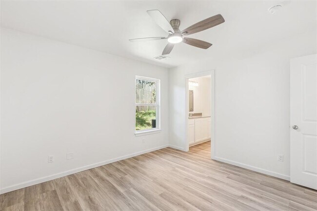 Building Photo - 8787 St George Way