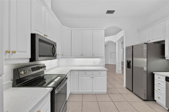 Building Photo - 914 SW 83rd Terrace