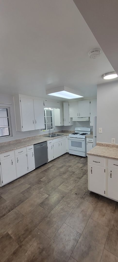 Building Photo - 1925 N 7th St