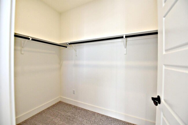 Building Photo - 9107 Silica Dr