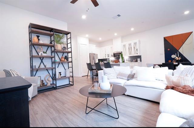 Building Photo - 4533 English Maple Dr