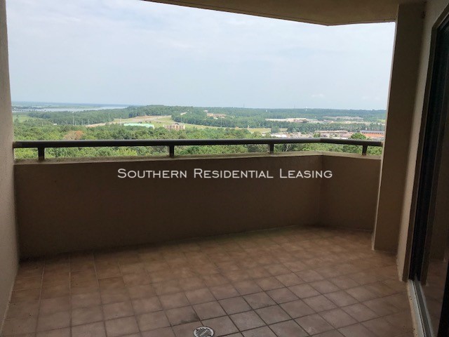 Building Photo - Loma Alta Towers #901, Daphne, AL by Southern