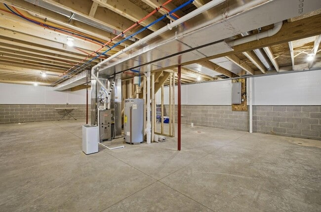 Building Photo - 557 Cannondale Ave