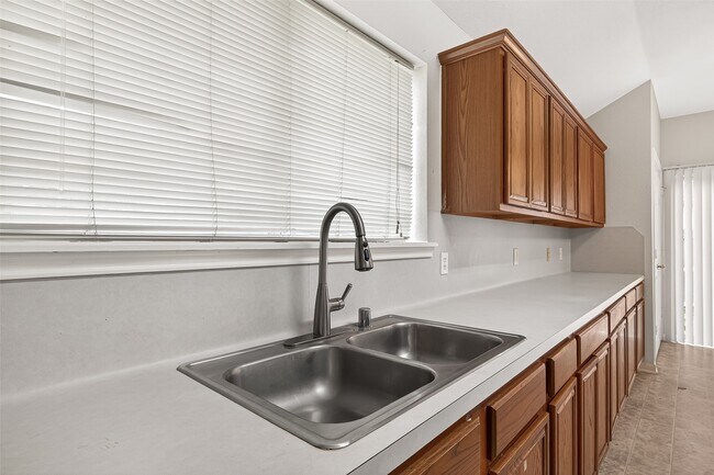 Building Photo - 1610 Canyon Terrace Ct