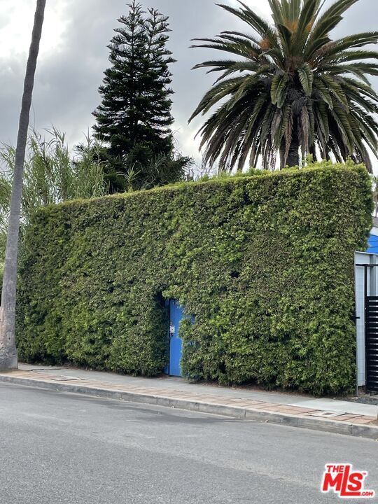 Primary Photo - 926 California Ave