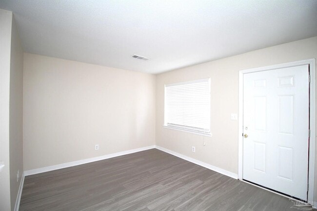 Building Photo - 10151 Guidy Ln