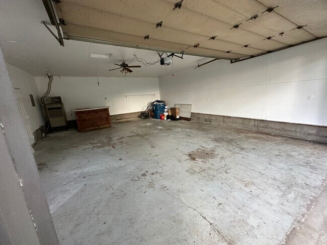 Building Photo - 8101 Shibler Dr