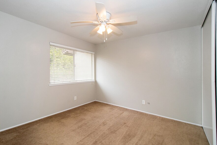 Bedroom 2 - 4721 N Cedar Ave