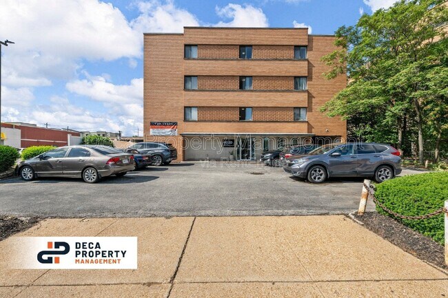 Building Photo - 4020 Lindell Blvd