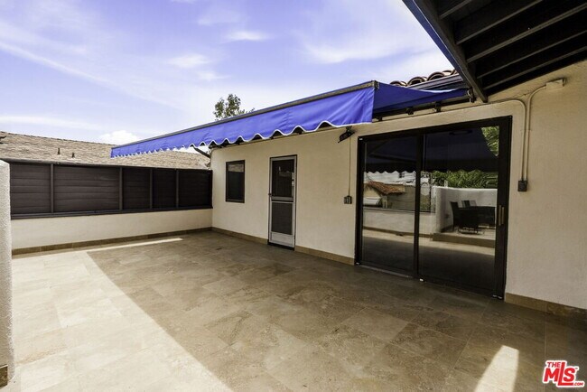 Building Photo - 1702 Idaho Ave