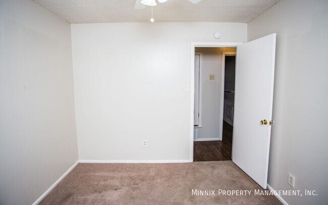 Building Photo - 4804 53rd St