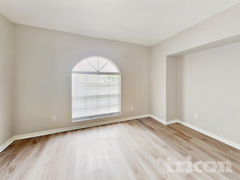 Building Photo - 7352 Bolten Ln