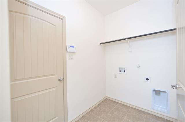 Building Photo - 2908 Bahar Dr