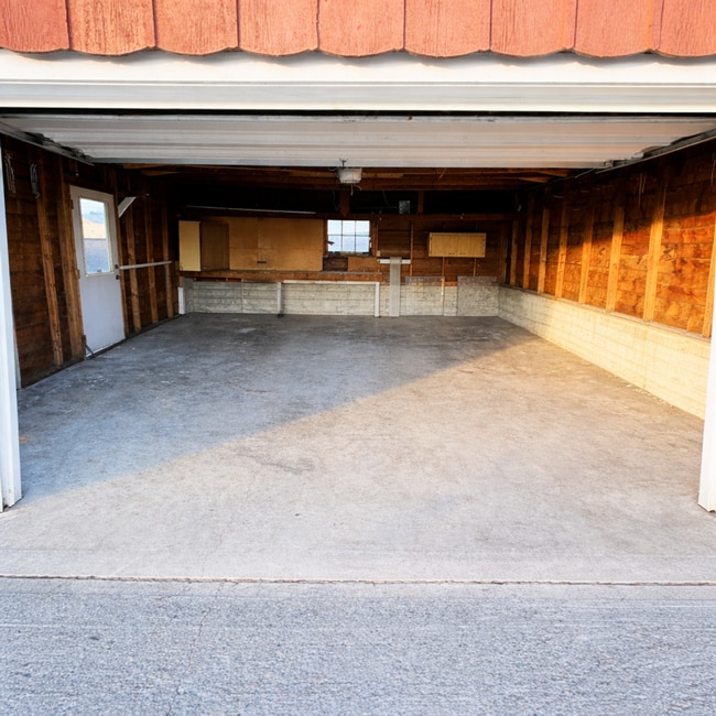 Building Photo - 2903 W Princeton Ave