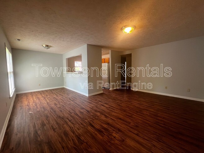 Building Photo - 1055 Ancestry Dr