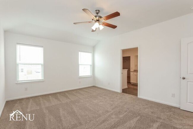 Building Photo - 2931 Jackson Smt