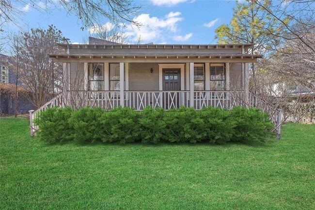 Building Photo - 809 Woodrow St