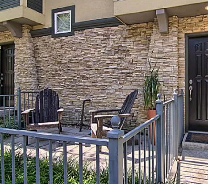 Building Photo - 4060 Buena Vista St