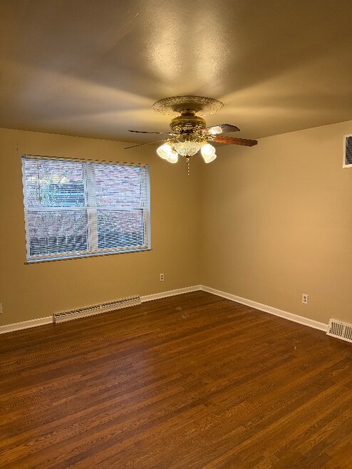 Building Photo - 1064 Anderson Ferry Rd