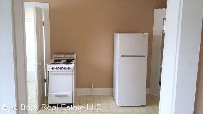 Building Photo - 408 S Center St