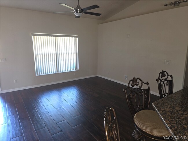 Building Photo - 5835 N Decarlo Dr