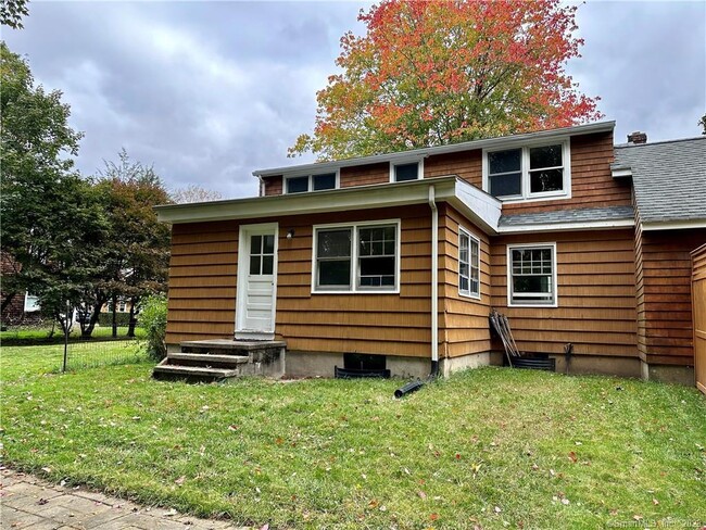 Building Photo - 31 Cottage Pl