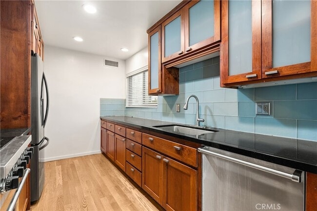 Building Photo - 4724 Park Granada