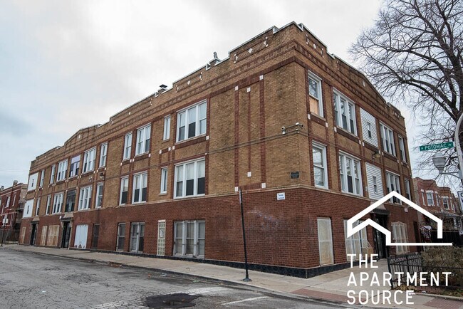 Building Photo - 1255 N Harding Ave