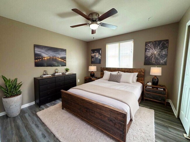 Building Photo - 3 Bed/ 2 Bath Home Available in Villages of Berry Creek!