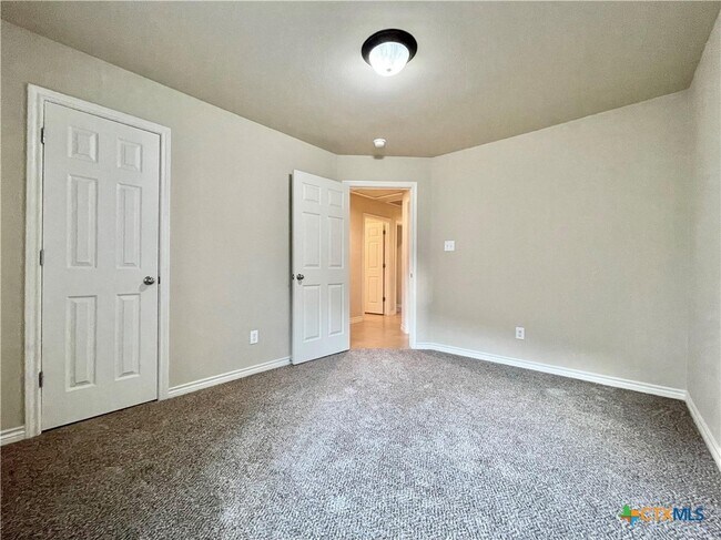 Building Photo - 110 Nick Price Loop