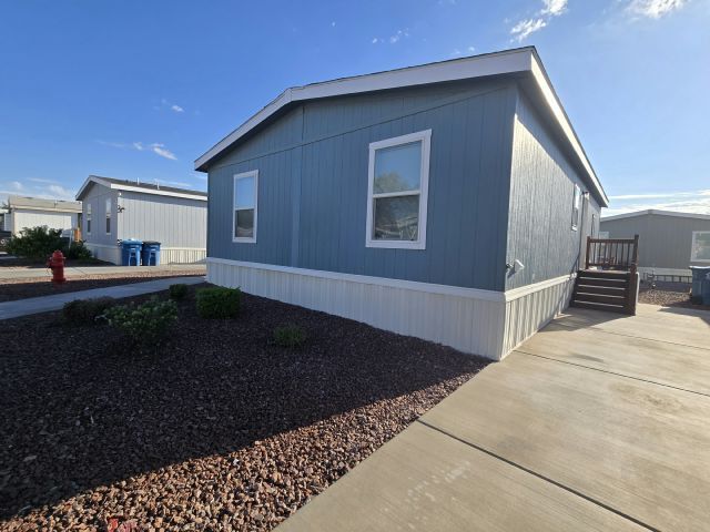 Building Photo - 4650 E Carey Ave