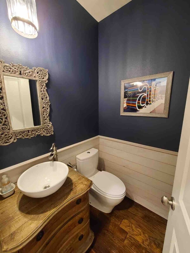 Building Photo - 1905 Frazier Ave