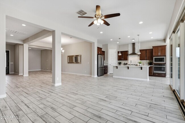 Building Photo - 3550 W Wildwood Dr