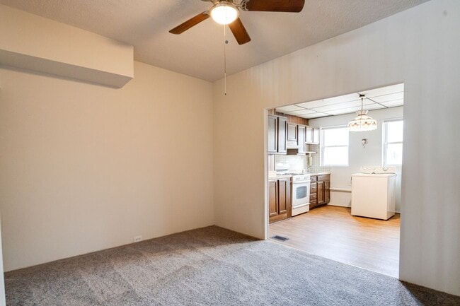 Building Photo - Two Bedroom Two Bathroom House In Baltimore City