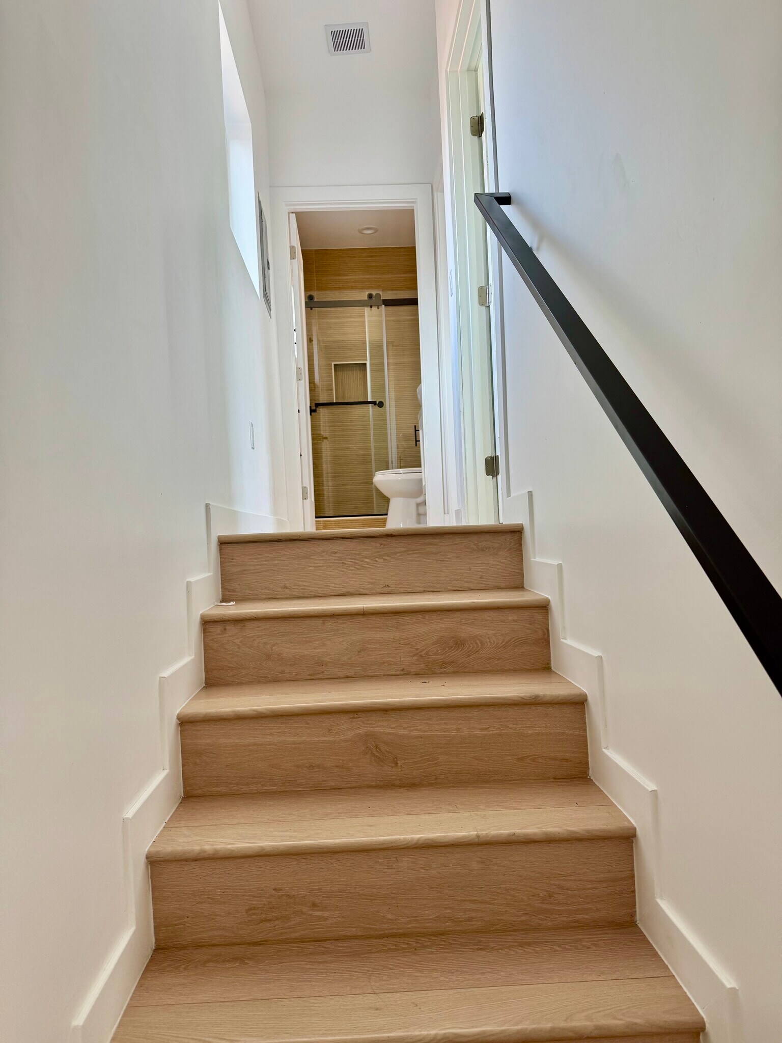 Building Photo - 2681 Pomeroy Ave